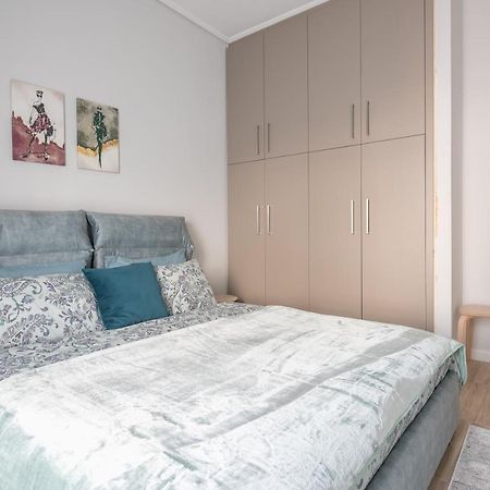 Comfy And Modern Apartment Aten Exteriör bild